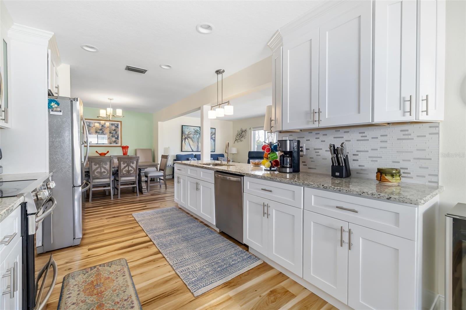 3910 JOYCE DR, BRADENTON, FL, 34208