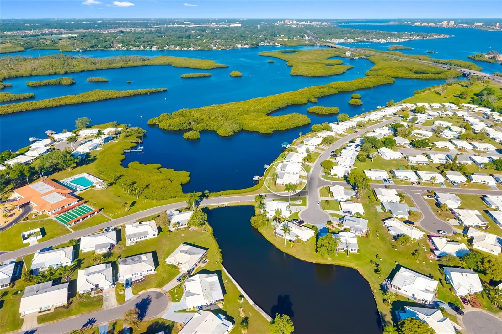 3910 JOYCE DR, BRADENTON, FL, 34208