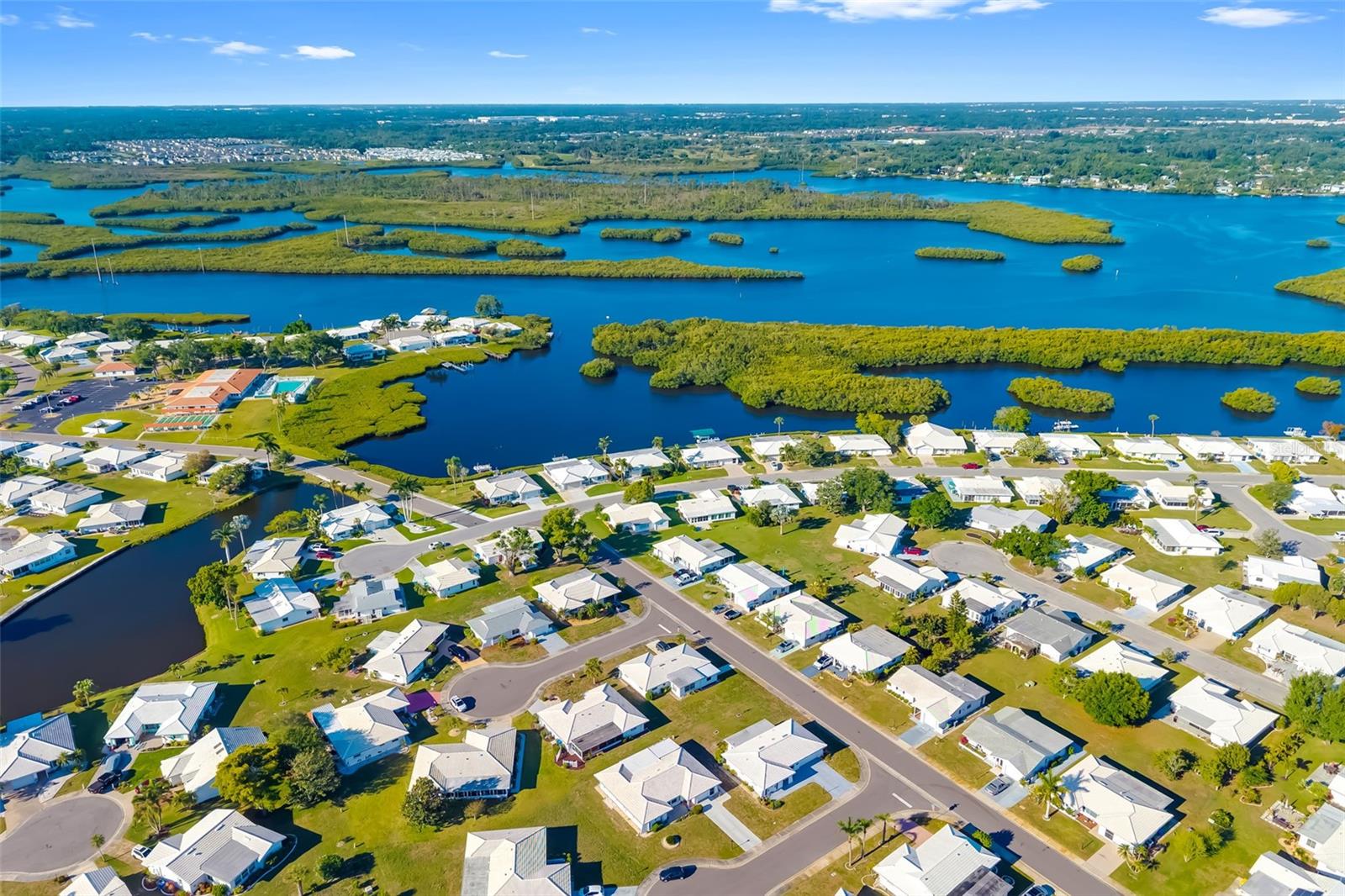 3910 JOYCE DR, BRADENTON, FL, 34208