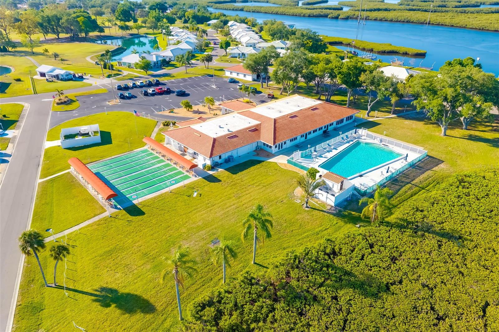 3910 JOYCE DR, BRADENTON, FL, 34208