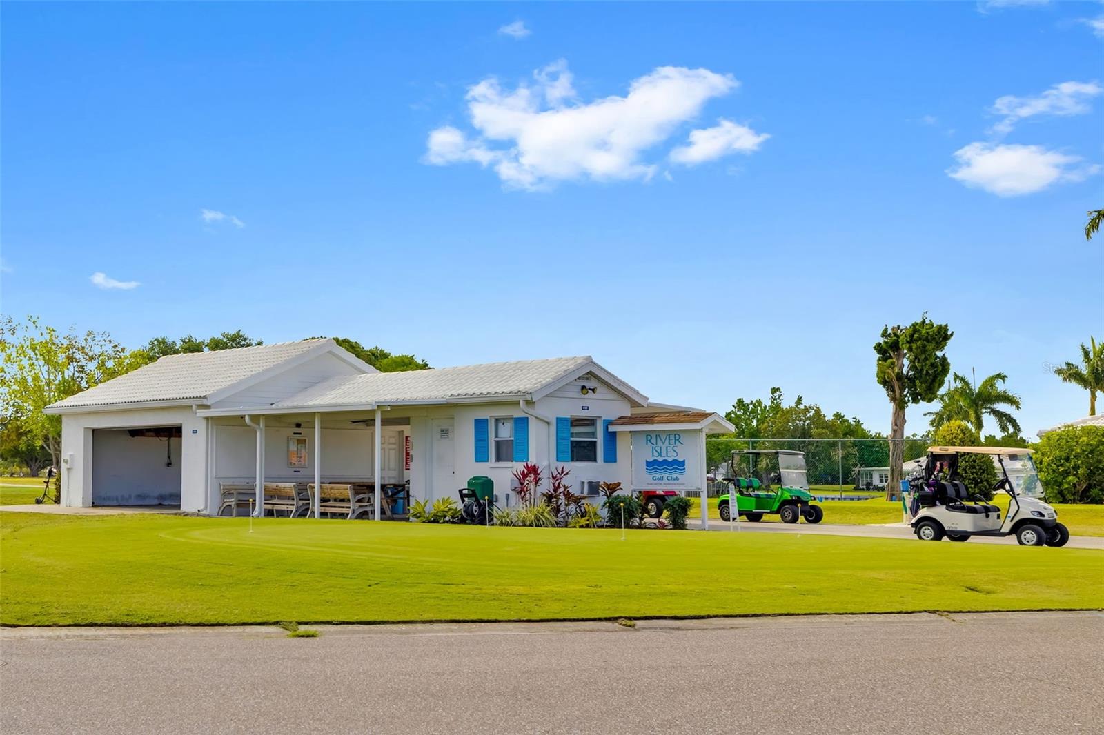 3910 JOYCE DR, BRADENTON, FL, 34208