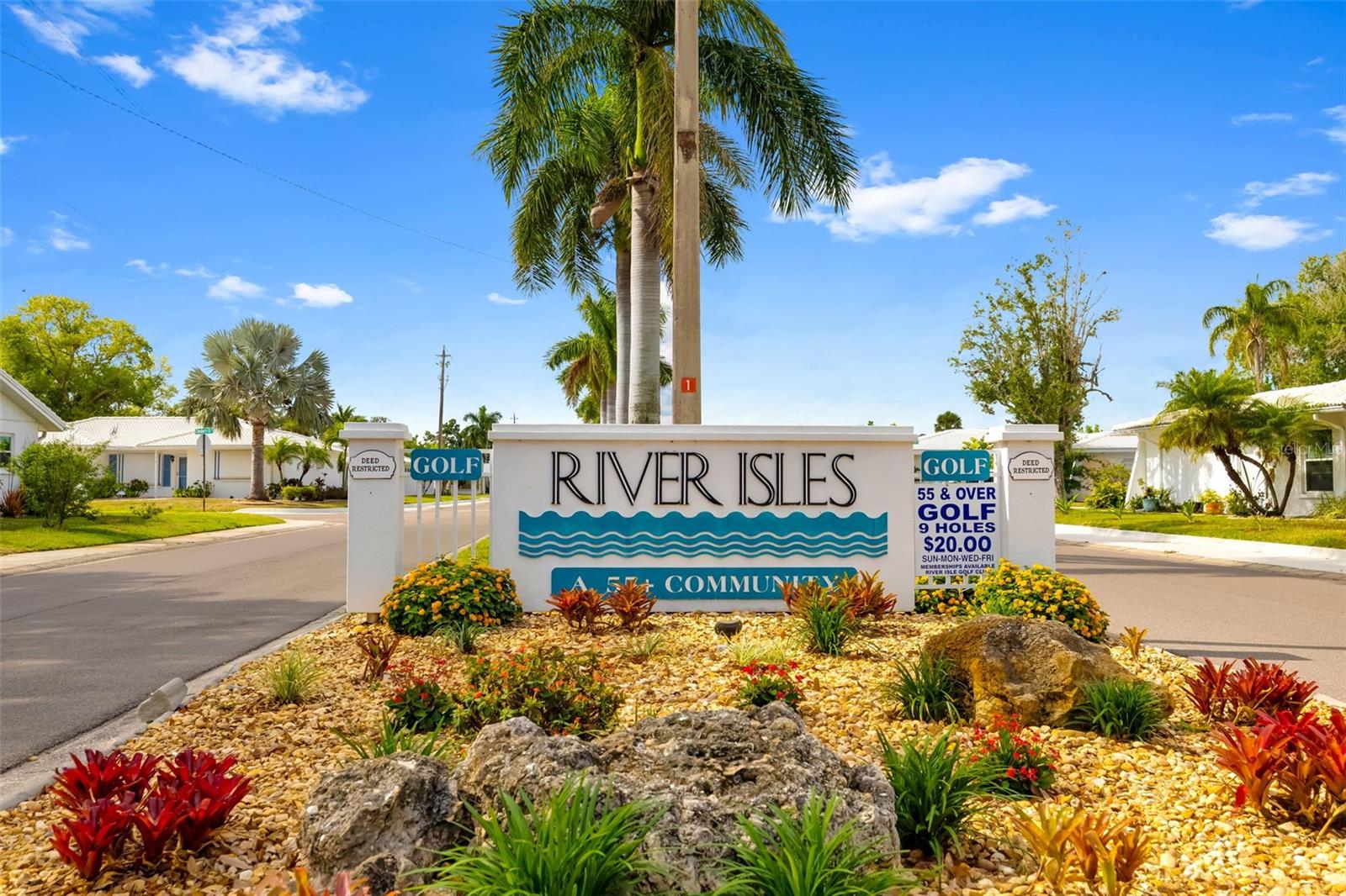 3910 JOYCE DR, BRADENTON, FL, 34208