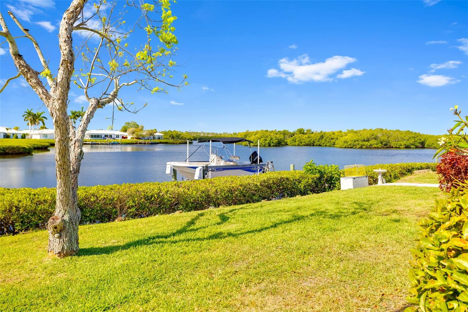 3910 JOYCE DR, BRADENTON, FL, 34208