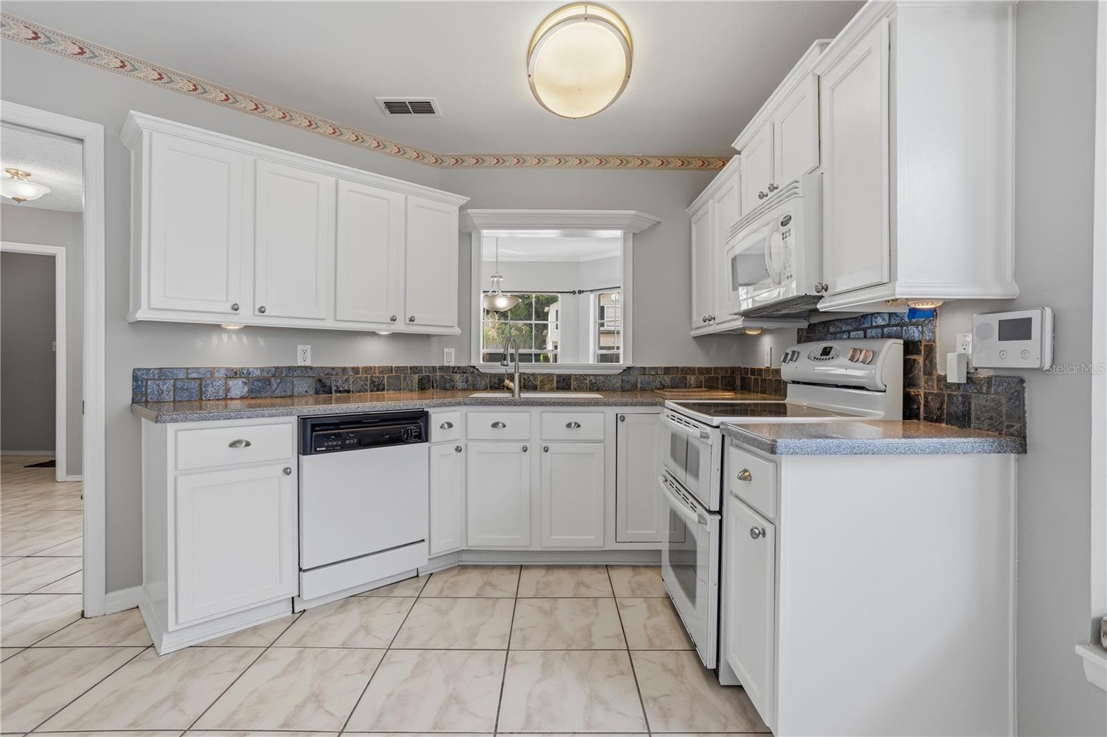 353 LAKEBREEZE CIR, LAKE MARY, FL, 32746