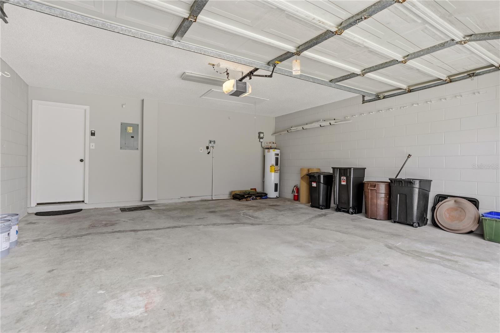 353 LAKEBREEZE CIR, LAKE MARY, FL, 32746