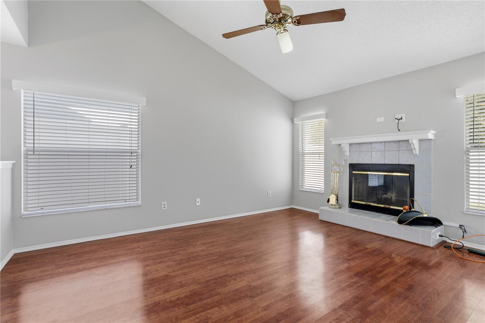 353 LAKEBREEZE CIR, LAKE MARY, FL, 32746