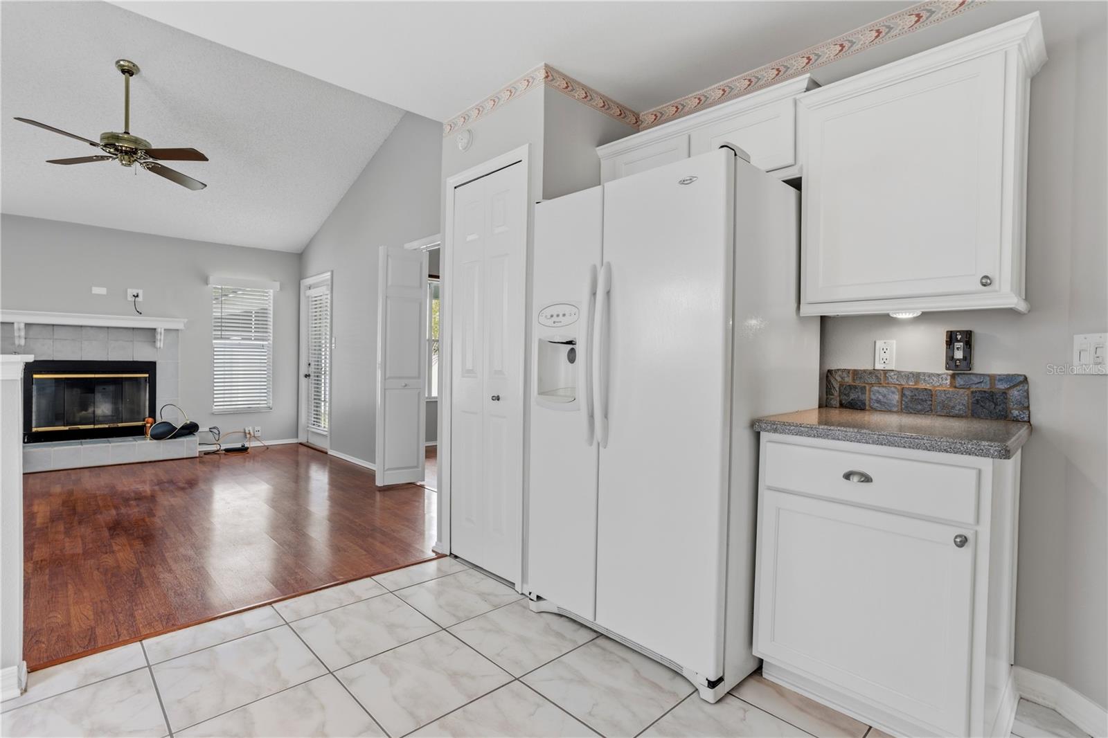 353 LAKEBREEZE CIR, LAKE MARY, FL, 32746