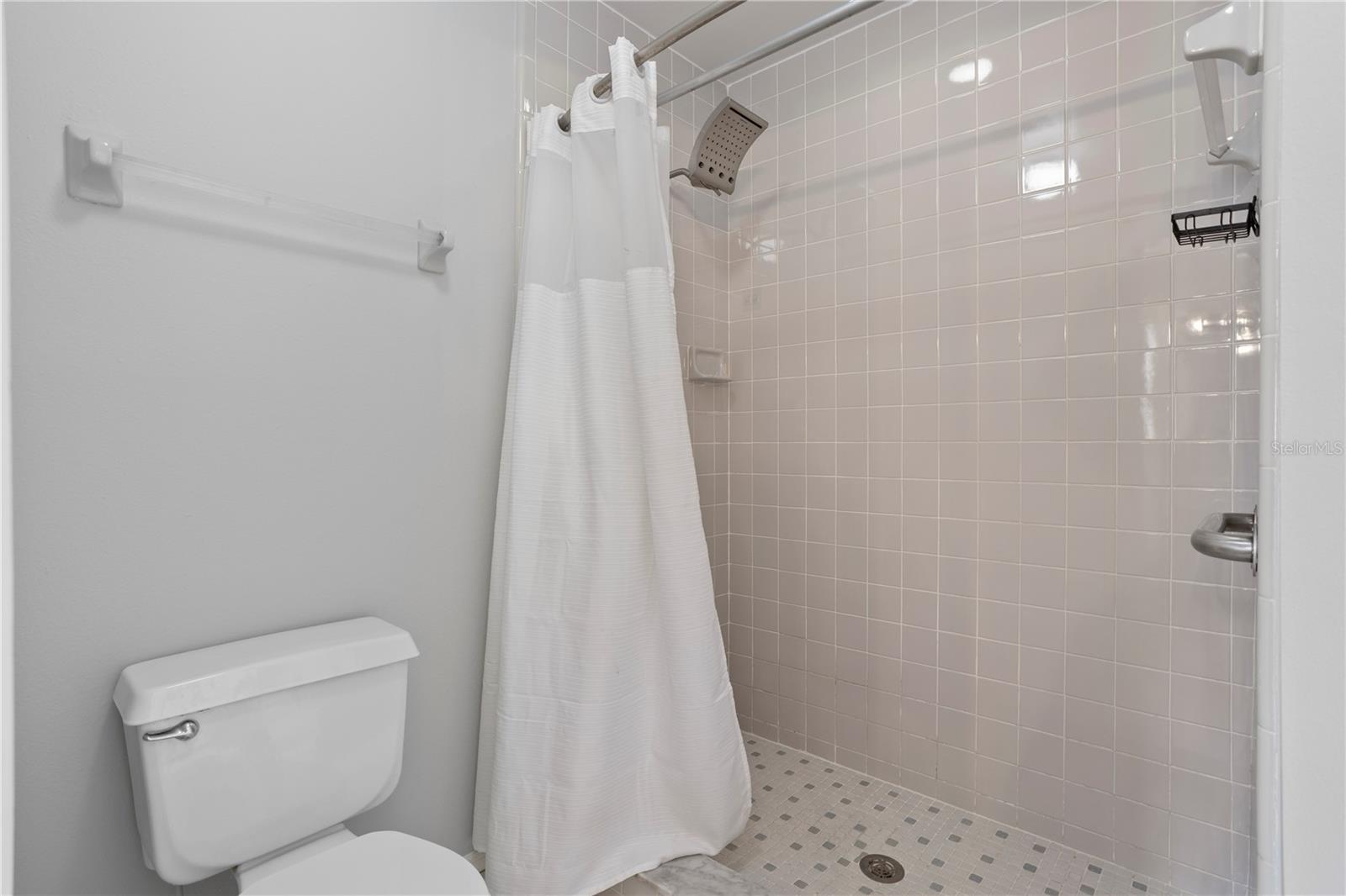 353 LAKEBREEZE CIR, LAKE MARY, FL, 32746