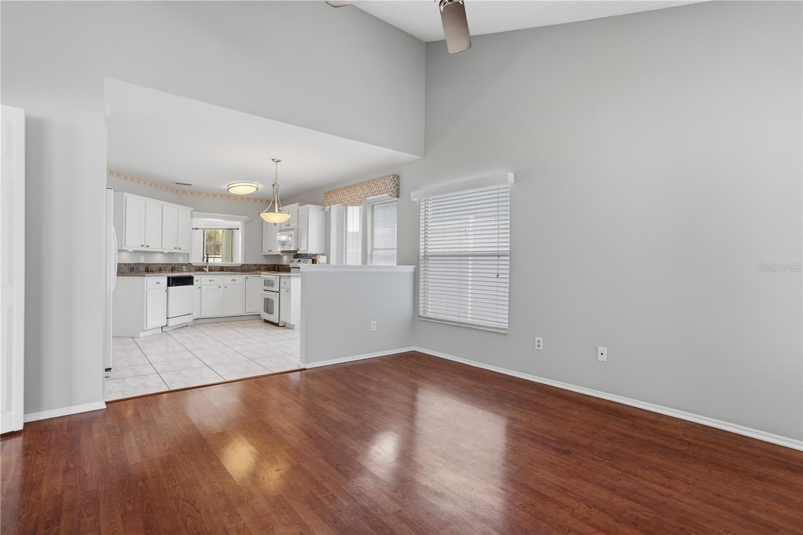 353 LAKEBREEZE CIR, LAKE MARY, FL, 32746