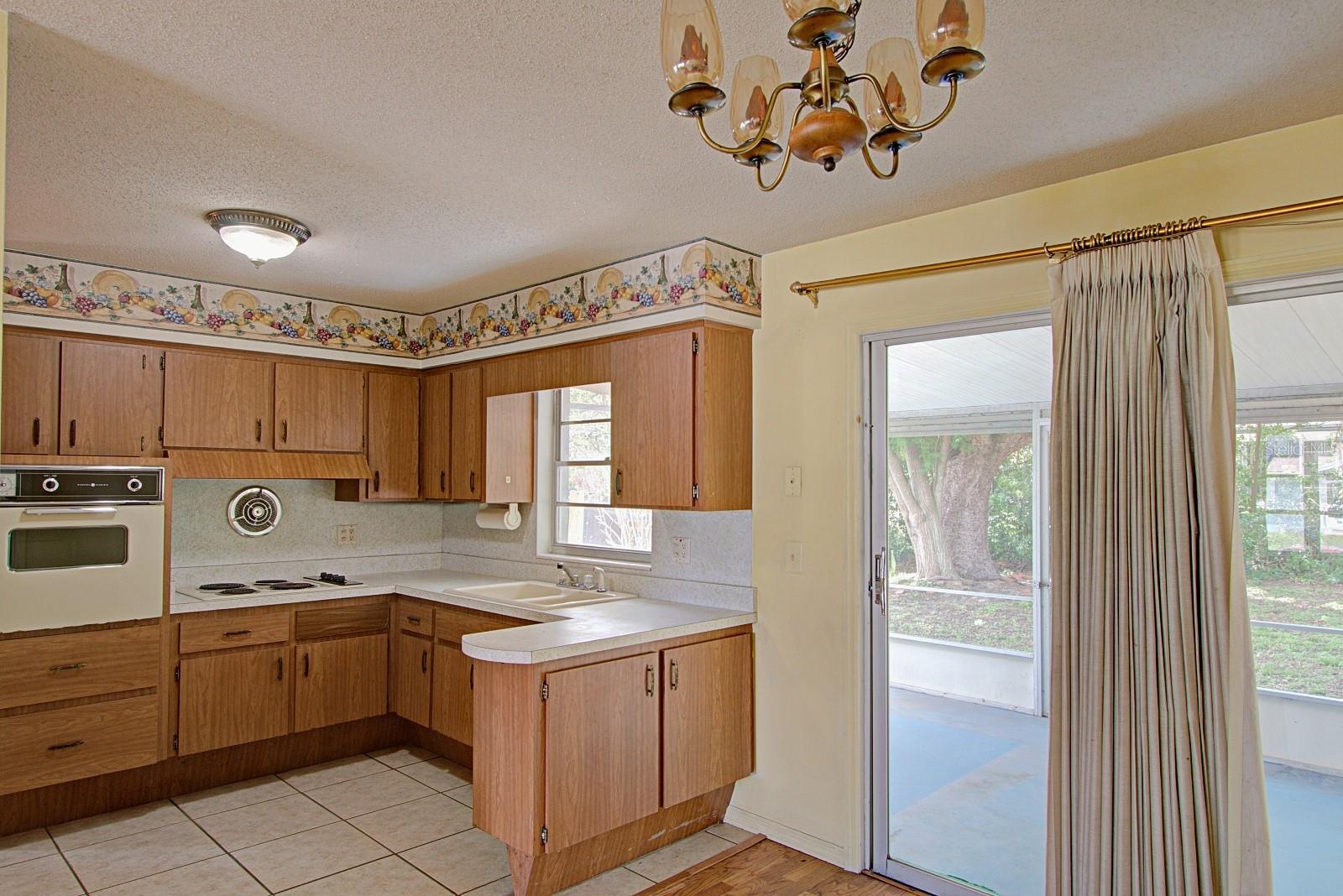 720 CRESTVIEW DR, ORANGE CITY, FL, 32763