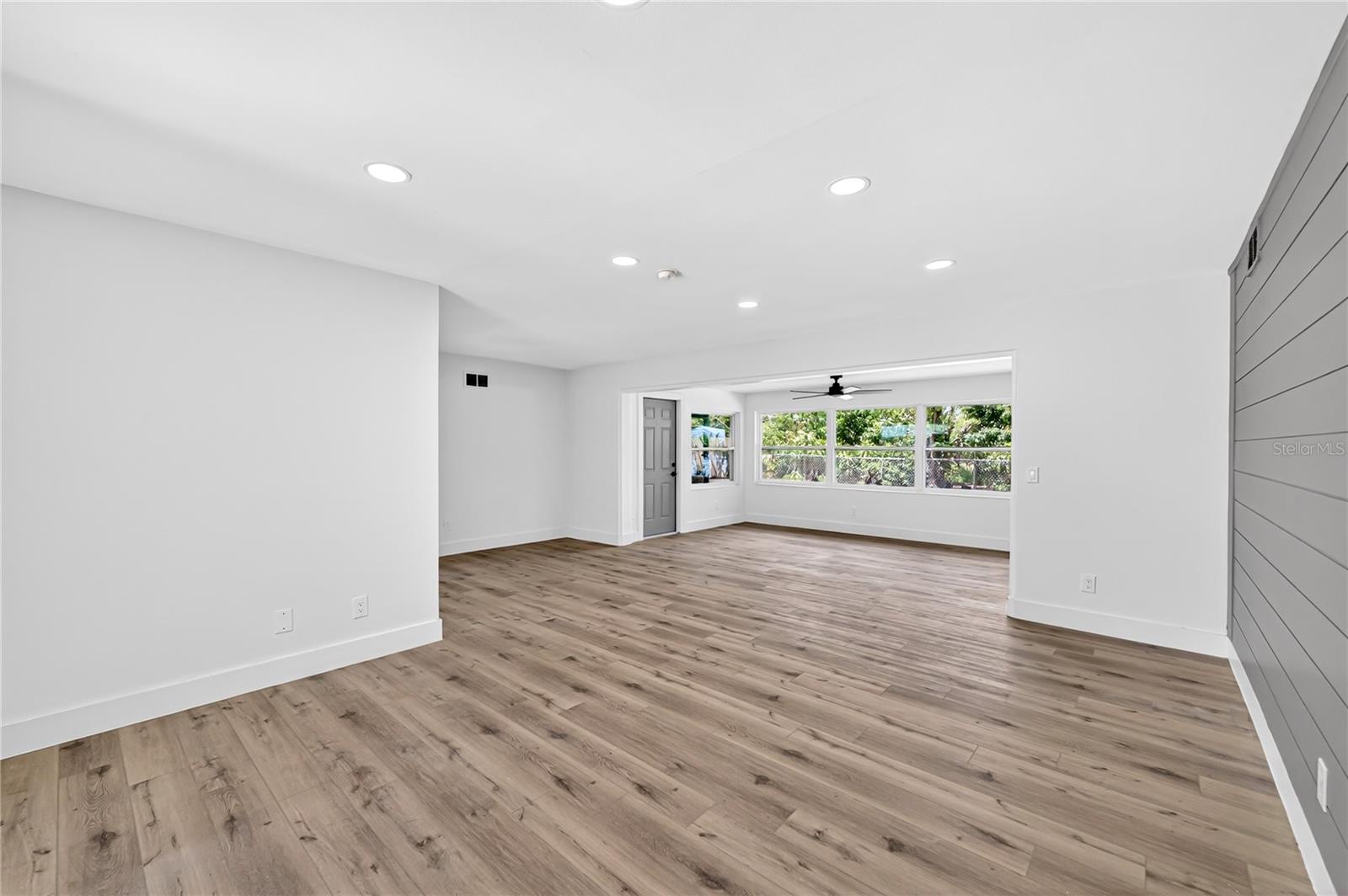 2141 INDIAN AVE S, BELLEAIR BLUFFS, FL, 33770