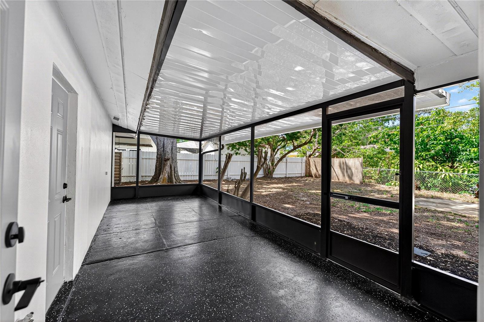 2141 INDIAN AVE S, BELLEAIR BLUFFS, FL, 33770