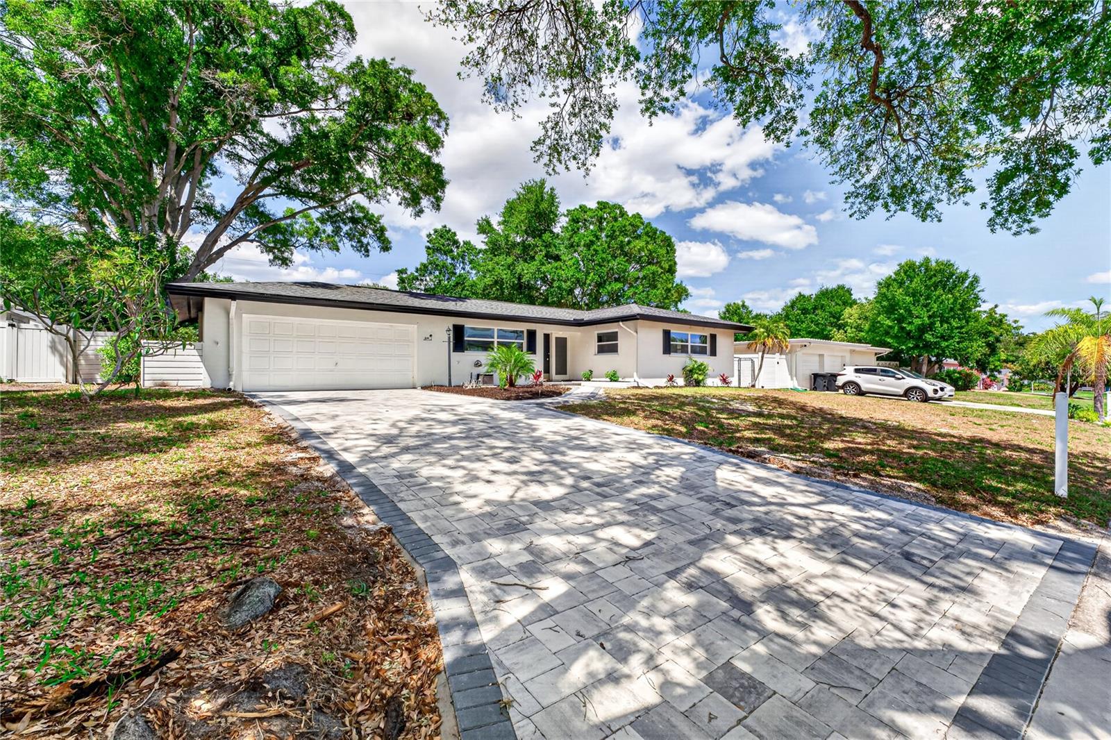 2141 INDIAN AVE S, BELLEAIR BLUFFS, FL, 33770