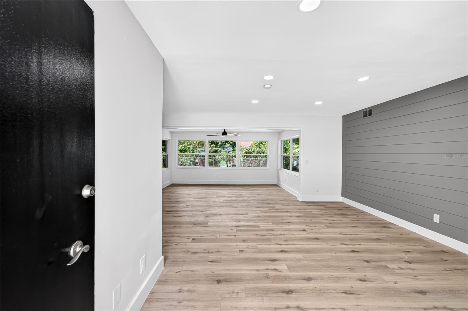 2141 INDIAN AVE S, BELLEAIR BLUFFS, FL, 33770