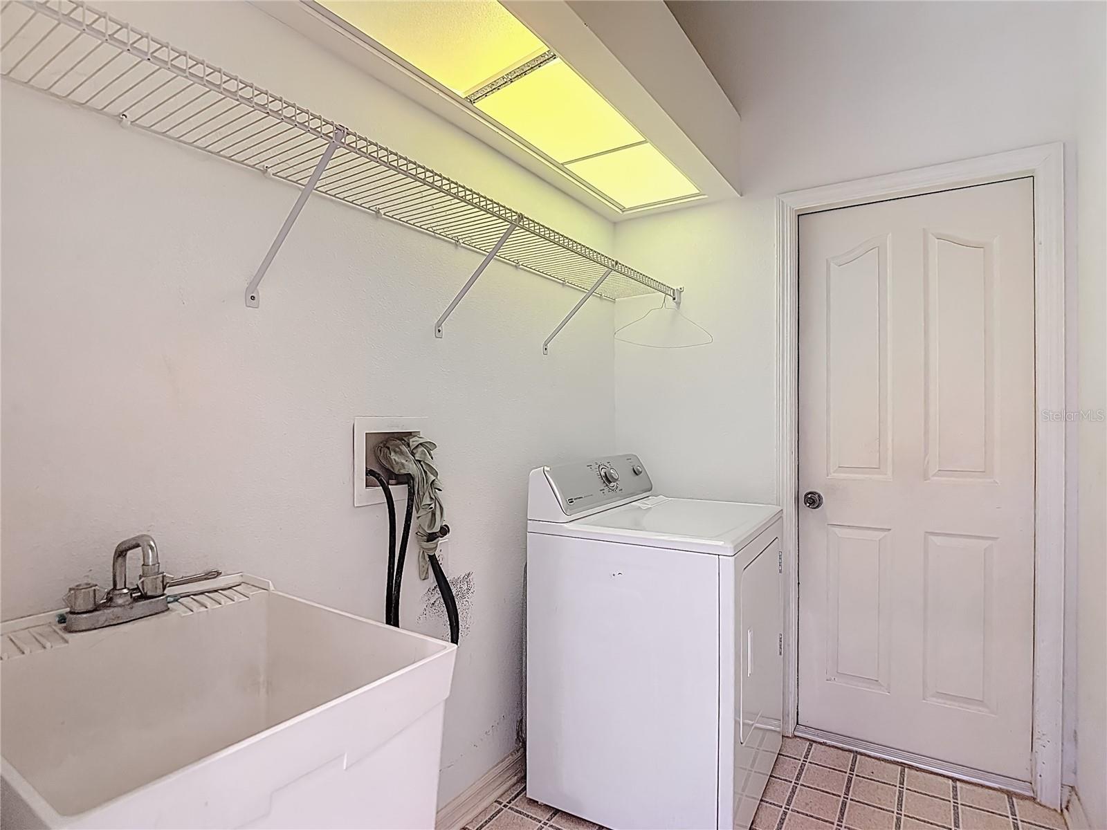 8110 NIGHTWALKER RD, WEEKI WACHEE, FL, 34613