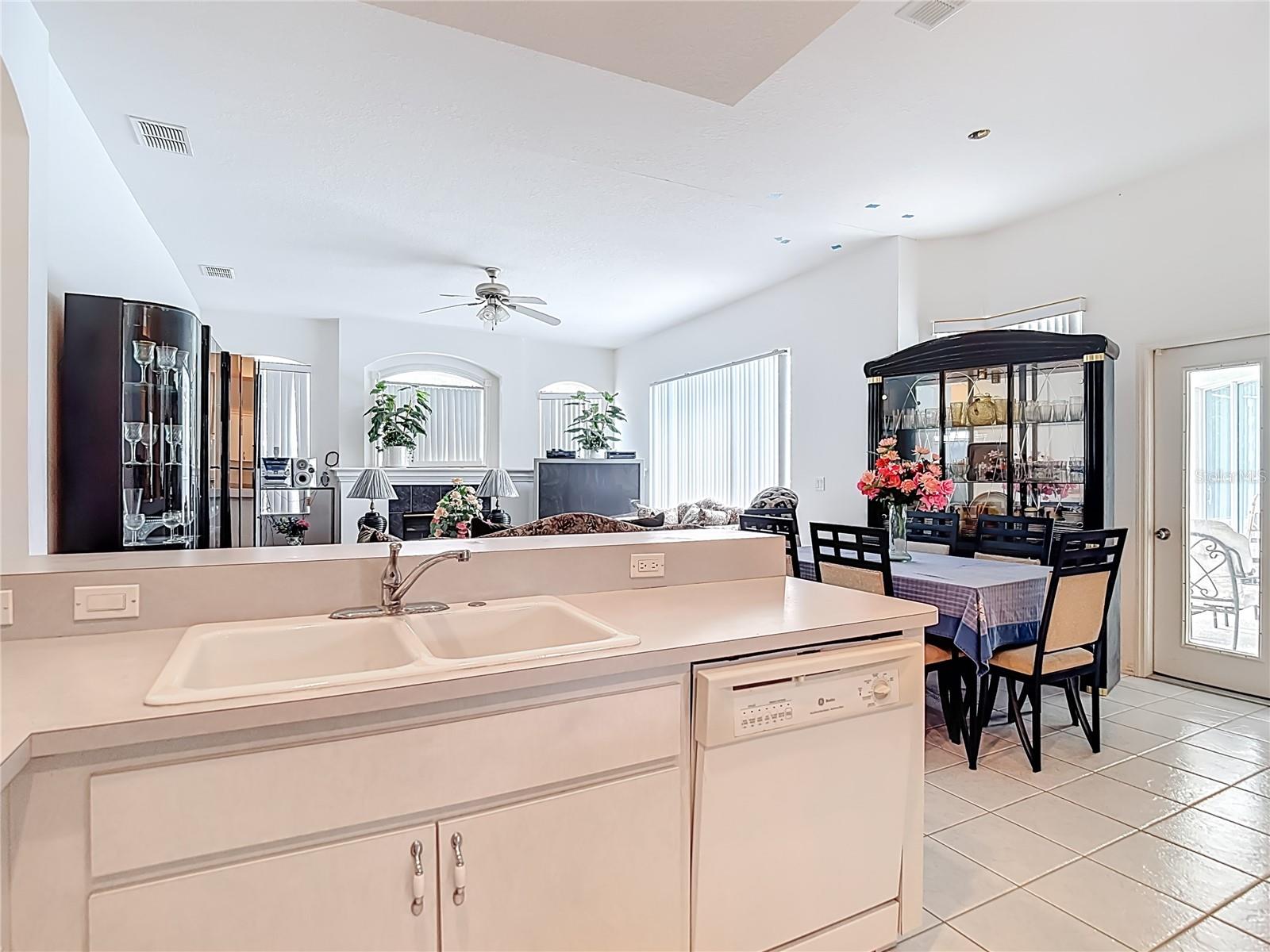 8110 NIGHTWALKER RD, WEEKI WACHEE, FL, 34613