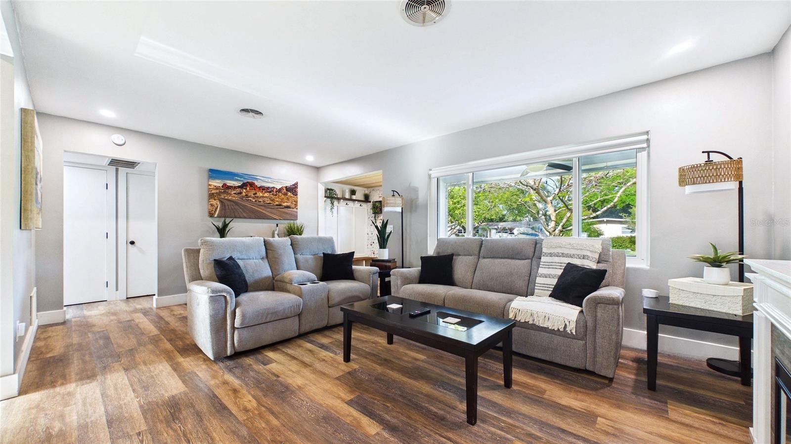 101 N MERCURY AVE, CLEARWATER, FL, 33765