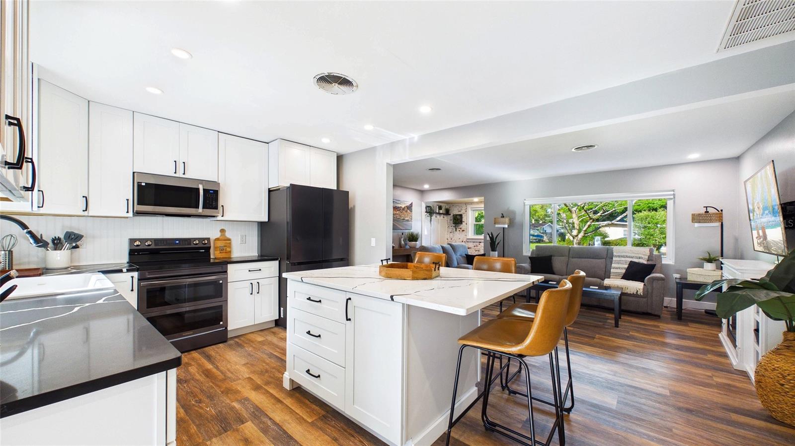 101 N MERCURY AVE, CLEARWATER, FL, 33765