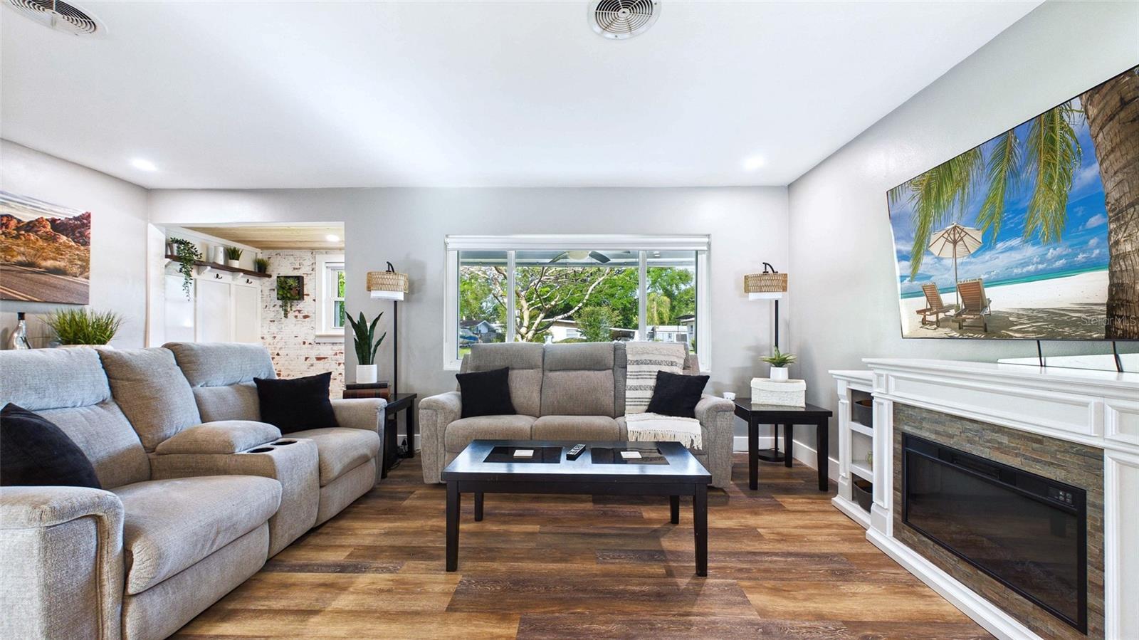 101 N MERCURY AVE, CLEARWATER, FL, 33765