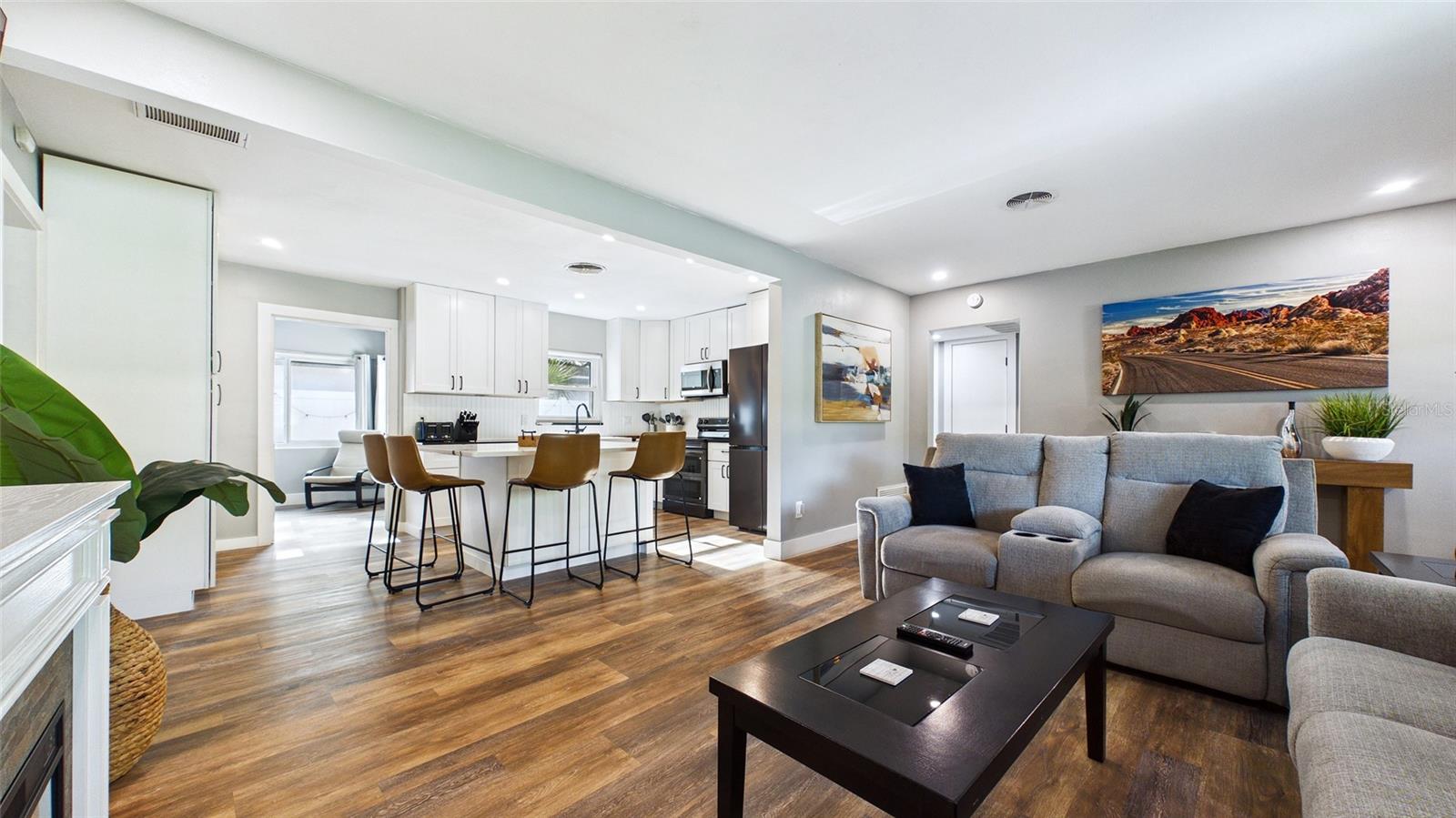 101 N MERCURY AVE, CLEARWATER, FL, 33765