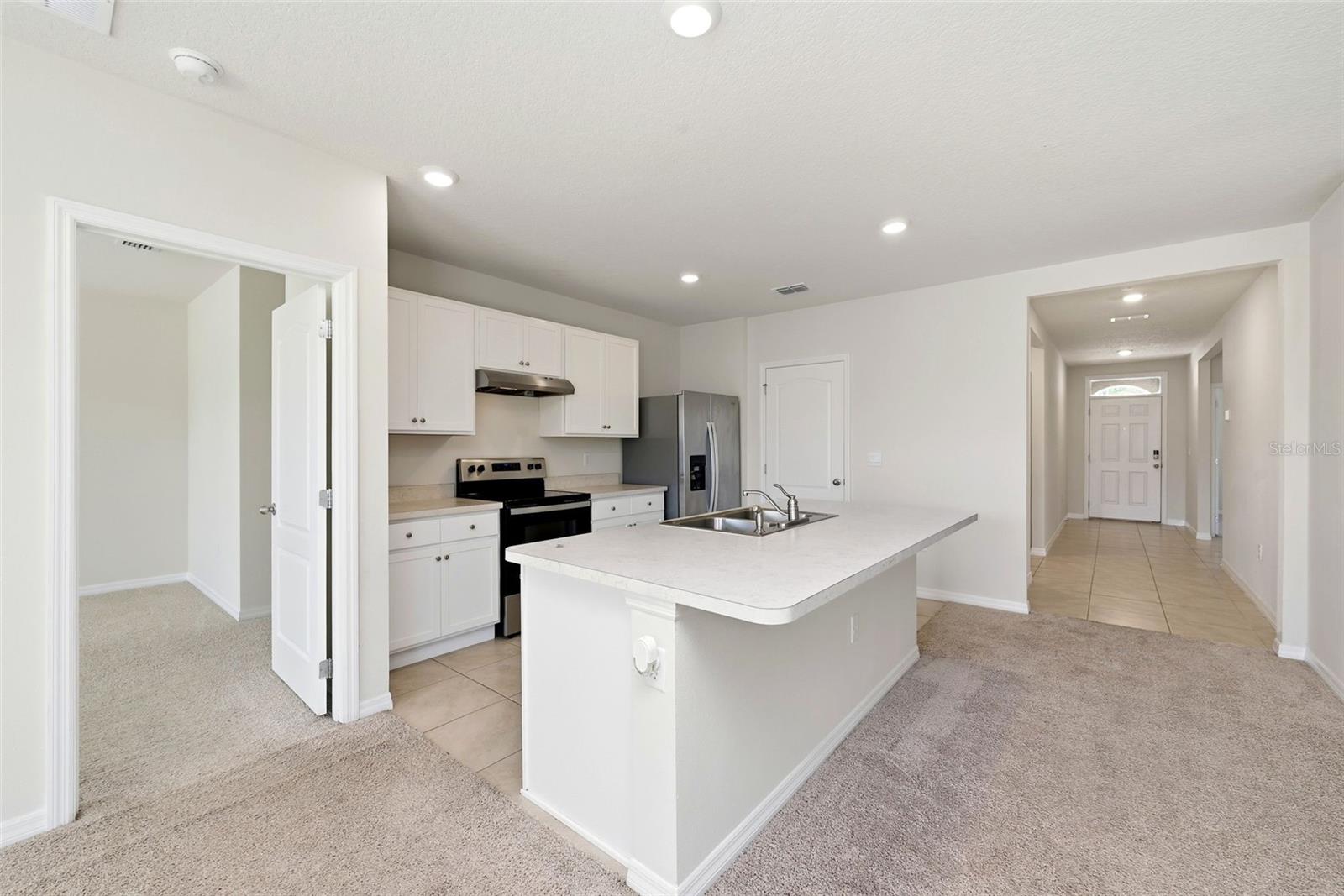 2725 DUMONT LN, TAVARES, FL, 32778