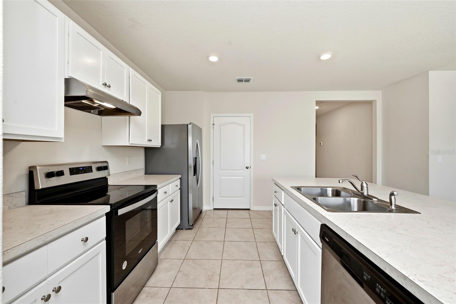 2725 DUMONT LN, TAVARES, FL, 32778