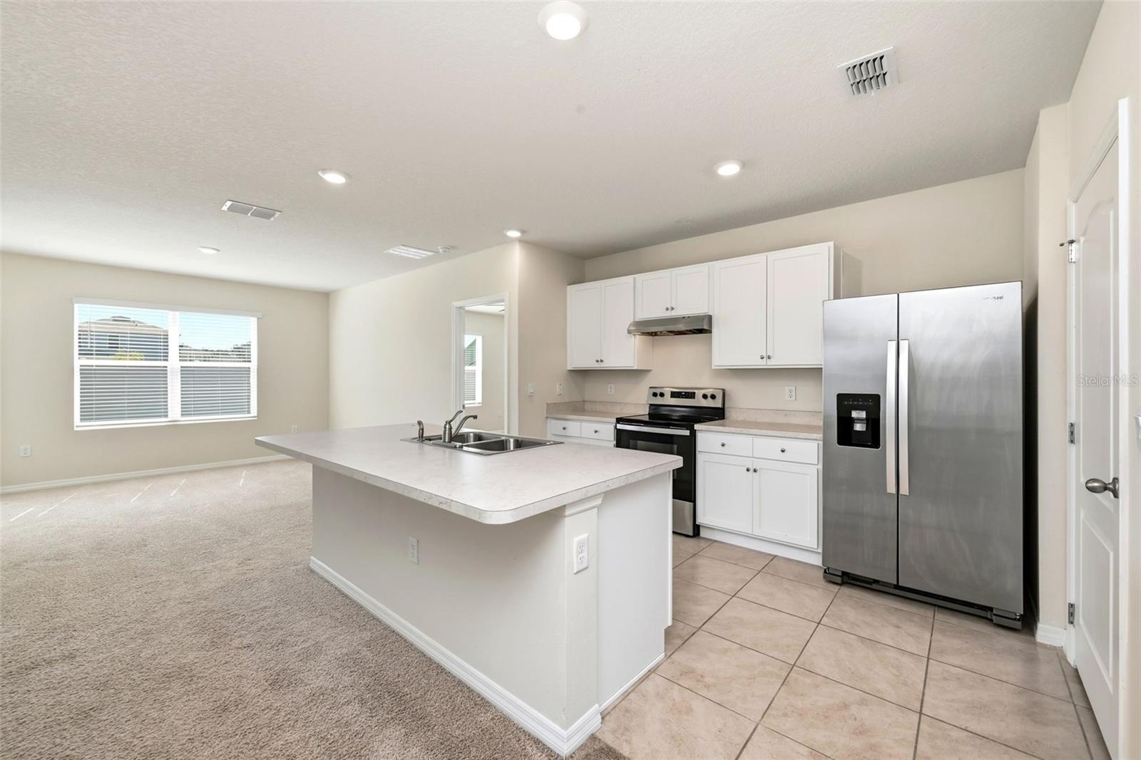 2725 DUMONT LN, TAVARES, FL, 32778