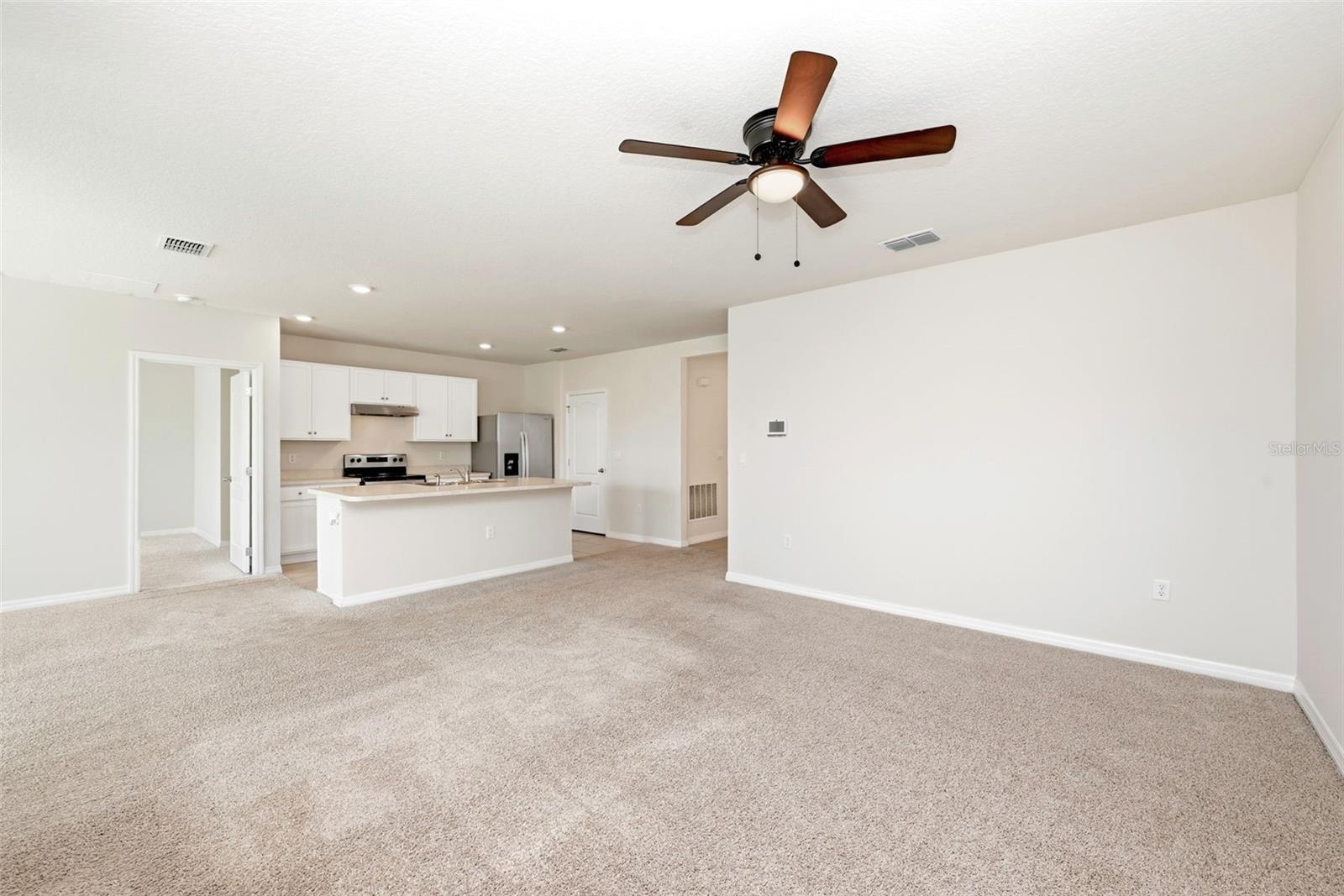 2725 DUMONT LN, TAVARES, FL, 32778