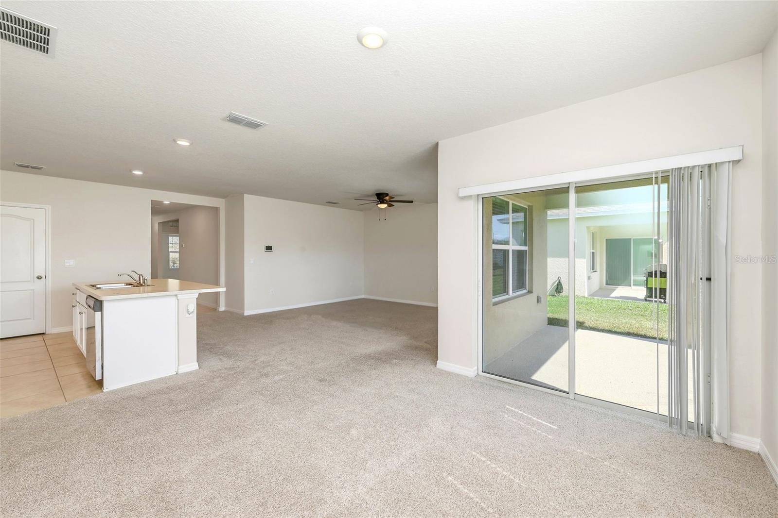 2725 DUMONT LN, TAVARES, FL, 32778