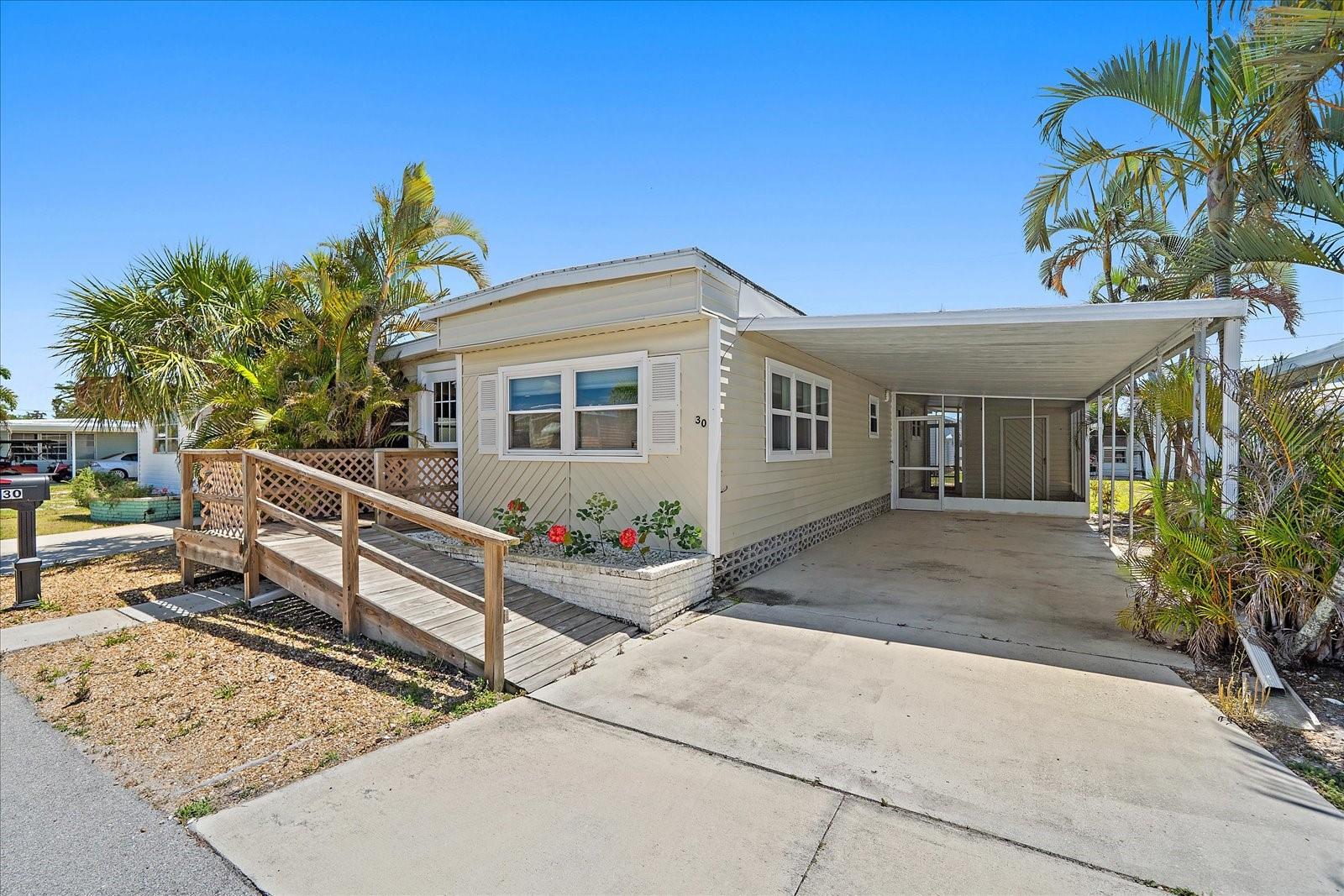 30 FLORES DR, PALMETTO, FL, 34221