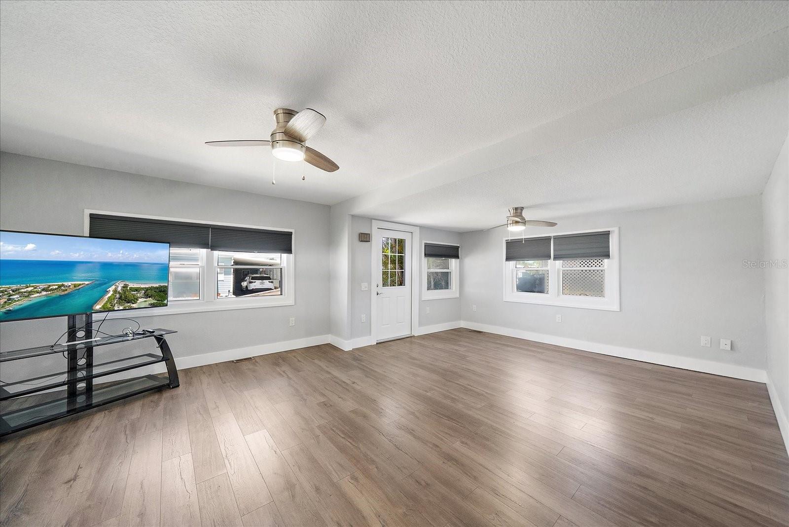 30 FLORES DR, PALMETTO, FL, 34221