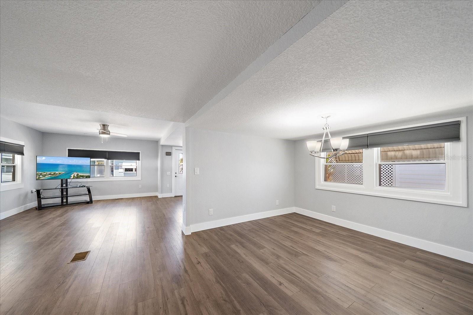 30 FLORES DR, PALMETTO, FL, 34221