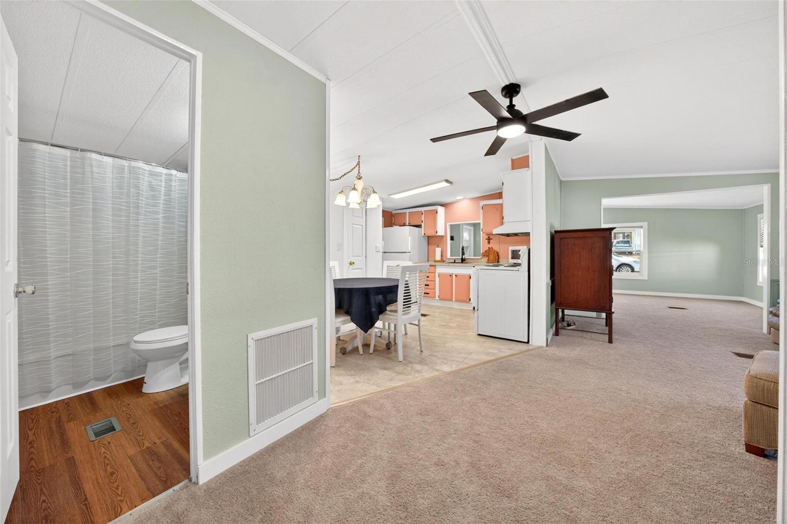 516 JASON DR, LADY LAKE, FL, 32159