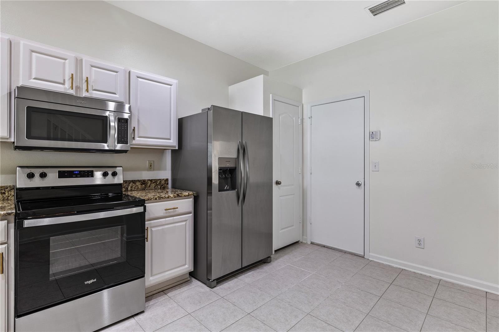 8520 SANDY BEACH ST, TAMPA, FL, 33634