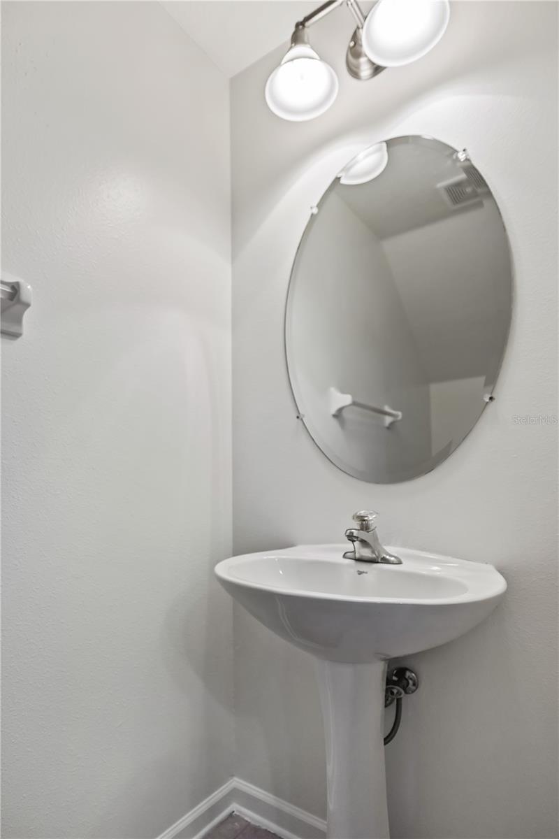 8520 SANDY BEACH ST, TAMPA, FL, 33634