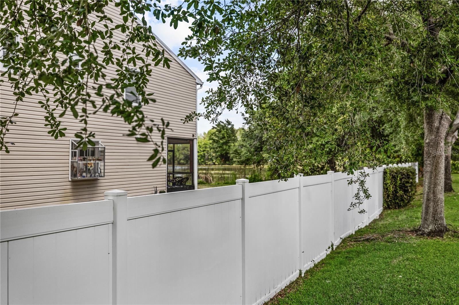 8520 SANDY BEACH ST, TAMPA, FL, 33634