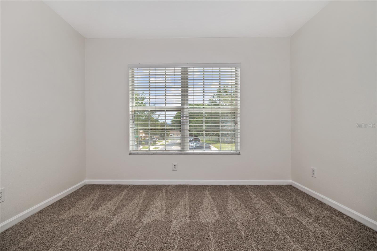 8520 SANDY BEACH ST, TAMPA, FL, 33634