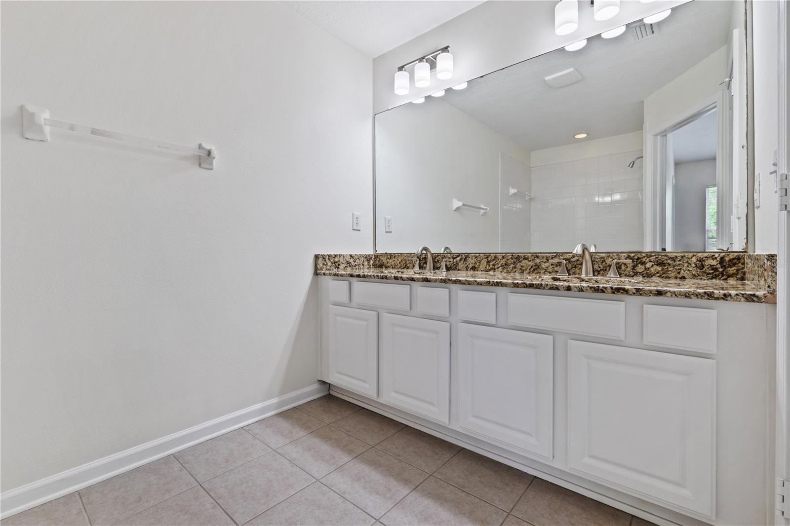 8520 SANDY BEACH ST, TAMPA, FL, 33634