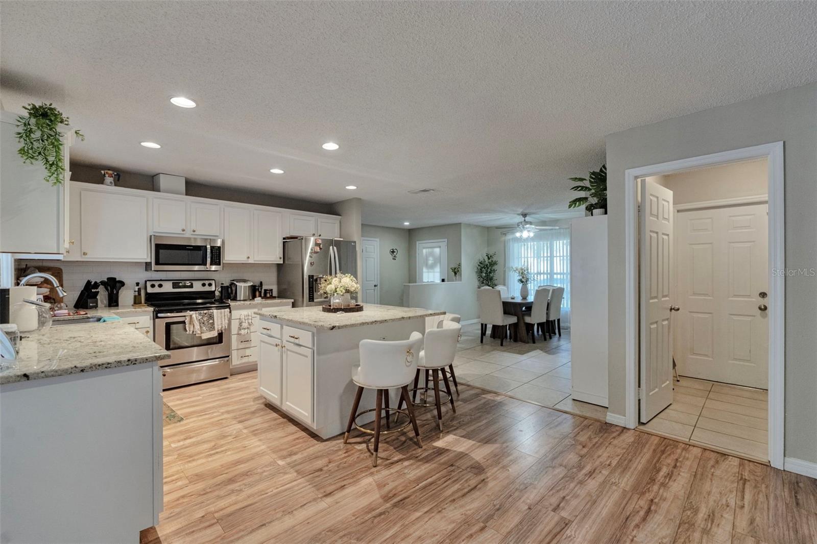 9724 CYPRESS POND AVE, TAMPA, FL, 33647