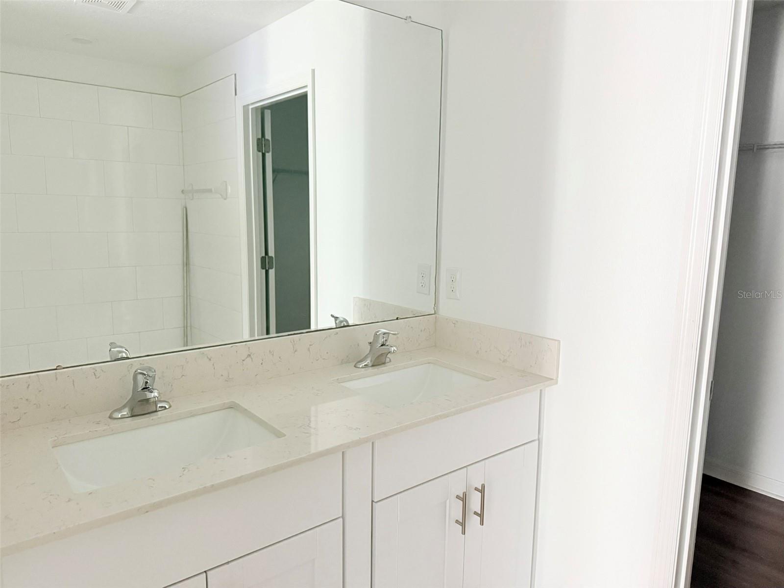 11737 RADIANT SHORE LOOP, SAN ANTONIO, FL, 33576