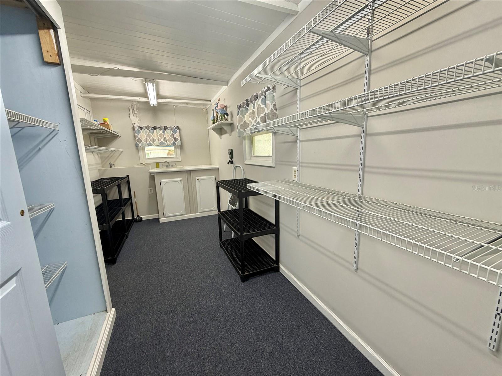 145 ROYAL PALM DR, LEESBURG, FL, 34748