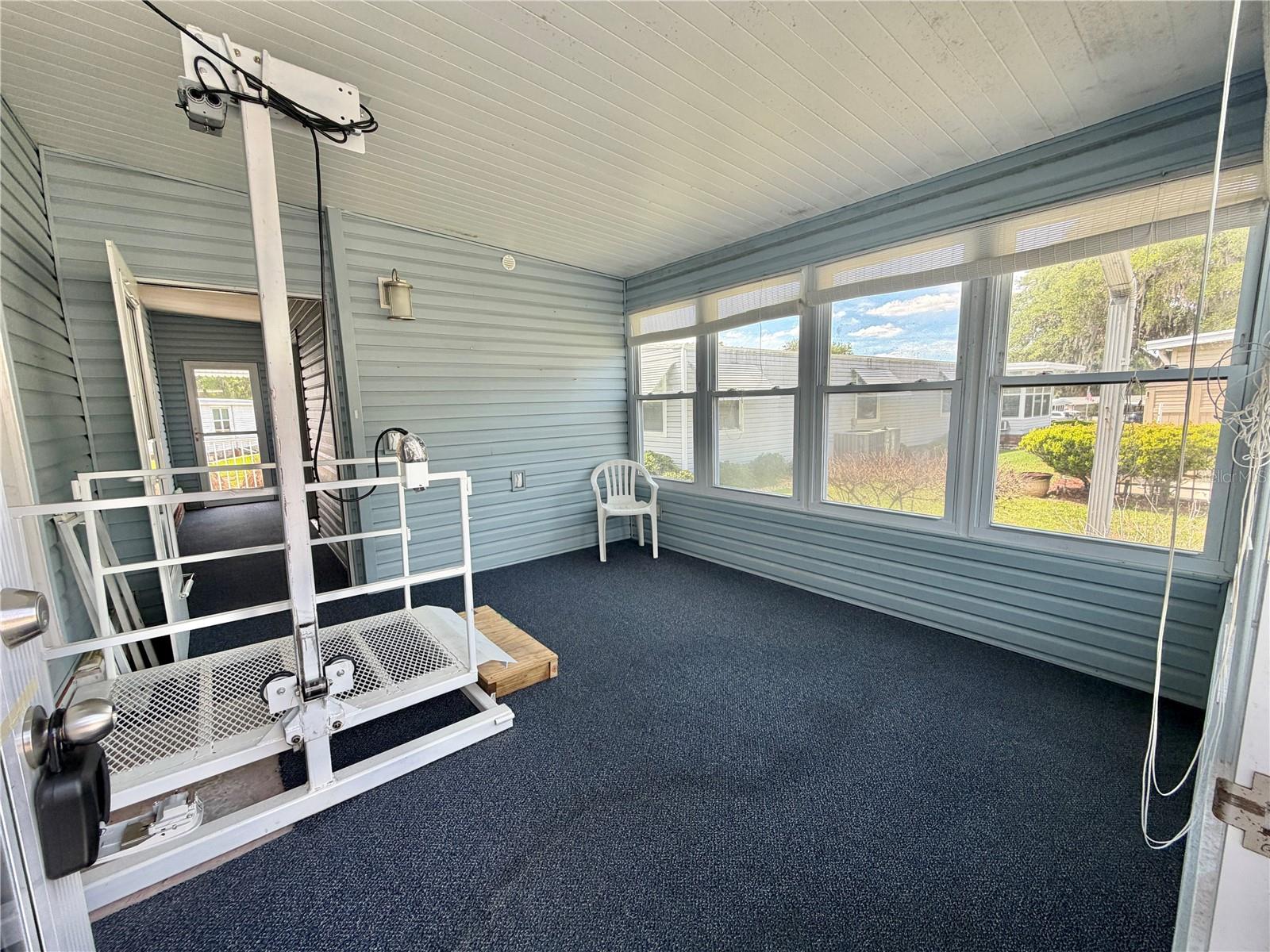 145 ROYAL PALM DR, LEESBURG, FL, 34748