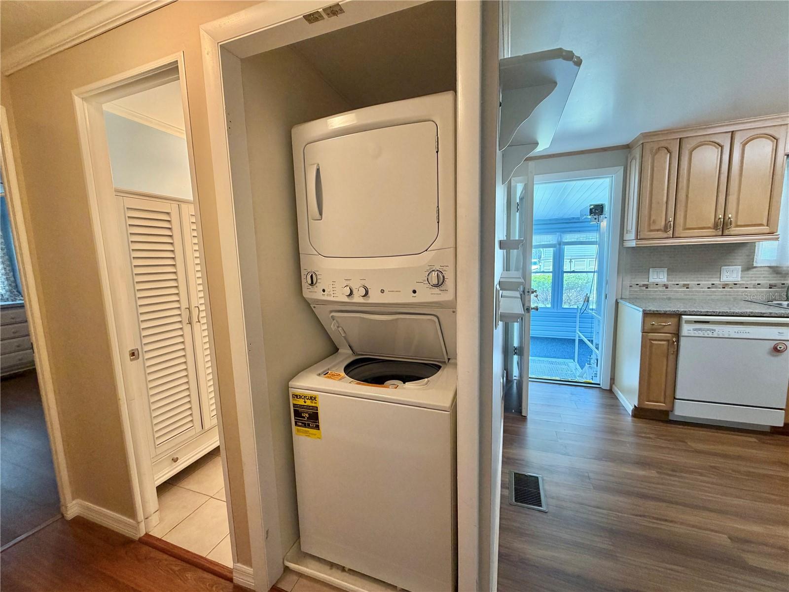 145 ROYAL PALM DR, LEESBURG, FL, 34748