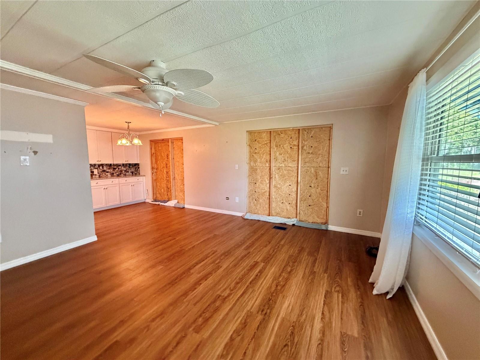 145 ROYAL PALM DR, LEESBURG, FL, 34748