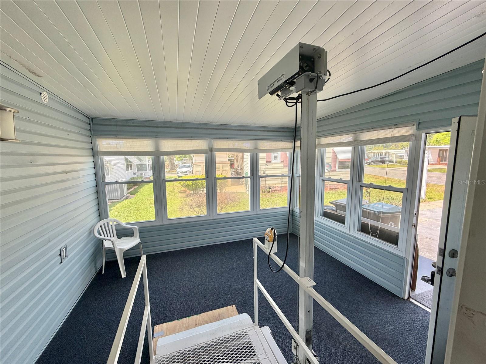 145 ROYAL PALM DR, LEESBURG, FL, 34748