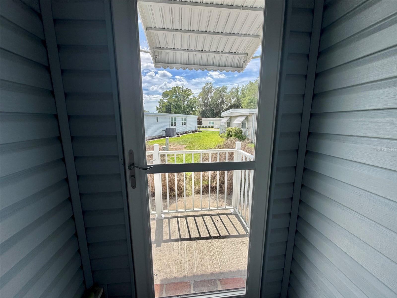 145 ROYAL PALM DR, LEESBURG, FL, 34748