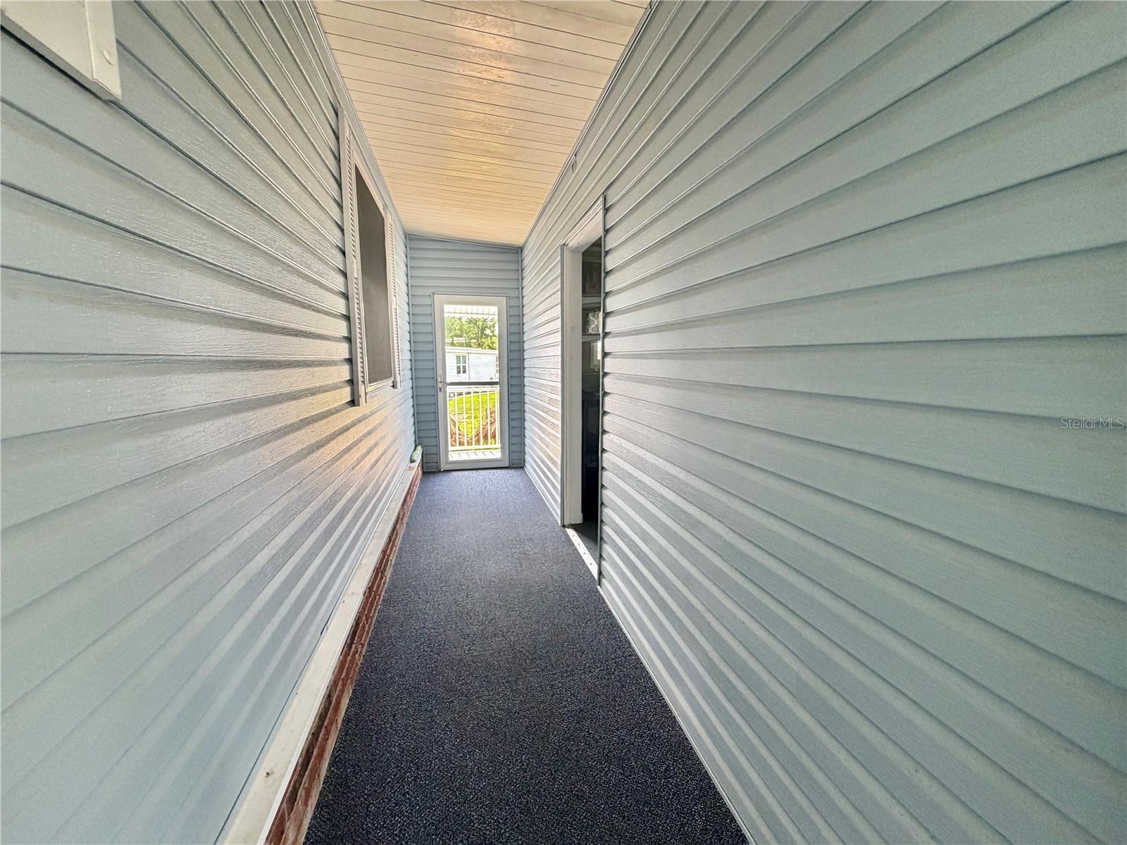 145 ROYAL PALM DR, LEESBURG, FL, 34748