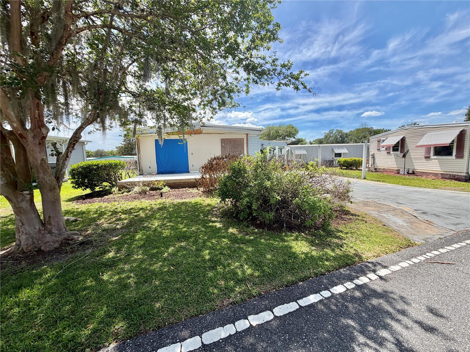 145 ROYAL PALM DR, LEESBURG, FL, 34748