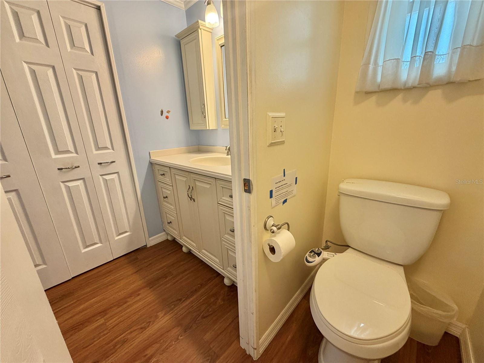 145 ROYAL PALM DR, LEESBURG, FL, 34748