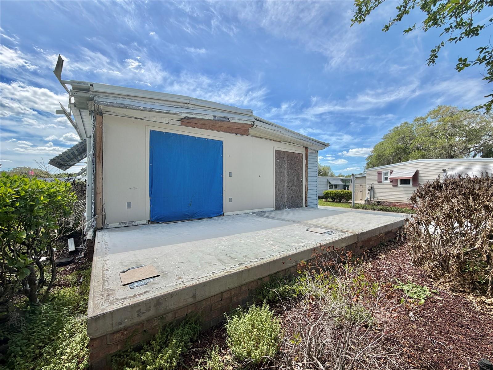 145 ROYAL PALM DR, LEESBURG, FL, 34748